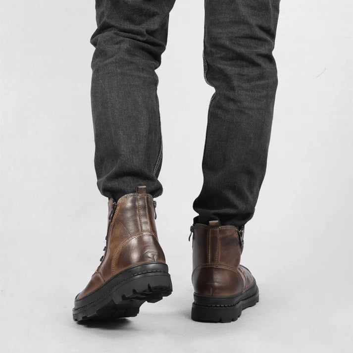 Bota Coturno em Couro Masculino Montvani MV295