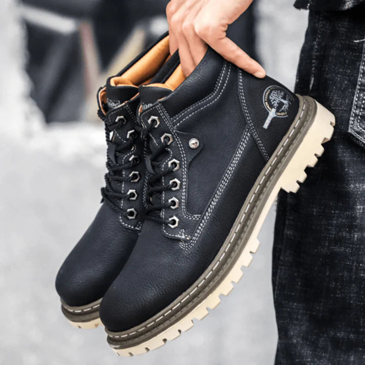 Bota Masculina Casual em Couro Montvani MV288