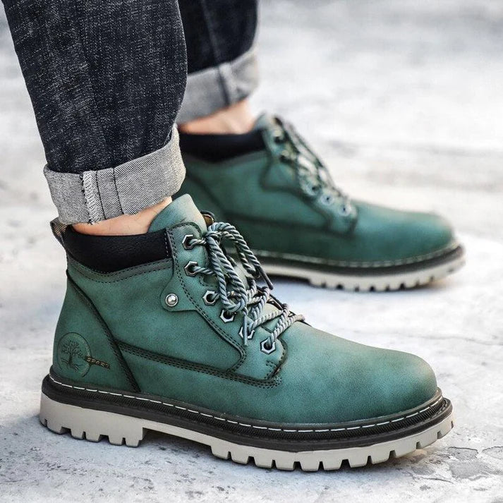 Bota Masculina Casual em Couro Montvani MV288