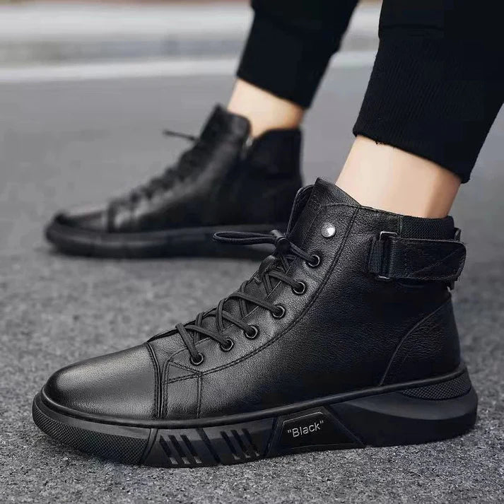 Bota Masculina em Couro Montvani MV287