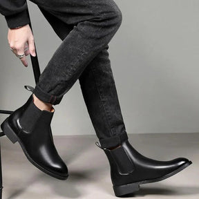 Bota Chelsea em Couro Masculina Montvani MV279